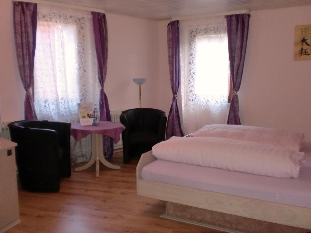 Hotel Sonne Bad Wildbad Szoba fotó