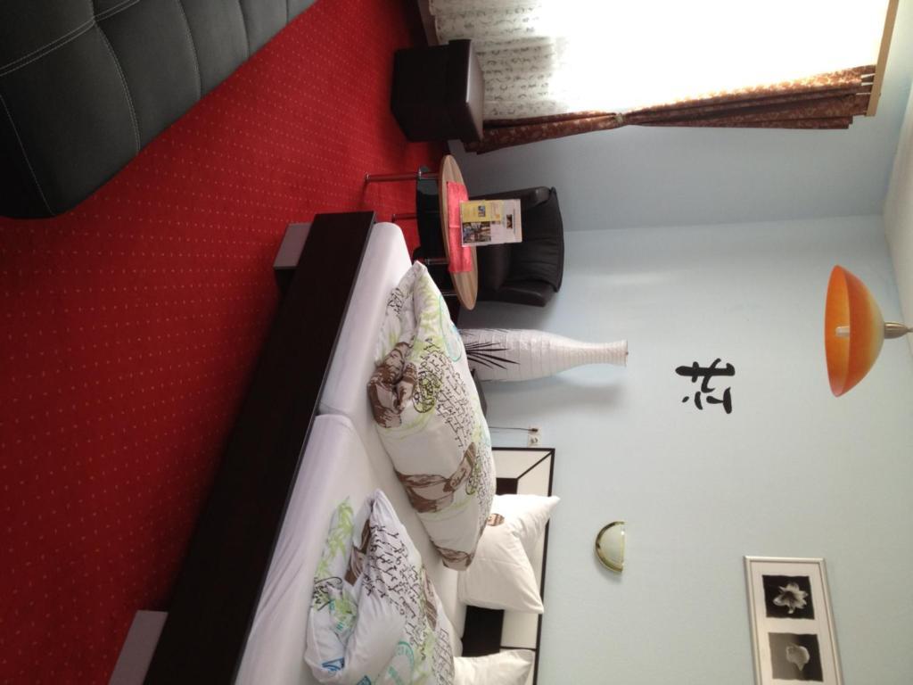 Hotel Sonne Bad Wildbad Szoba fotó